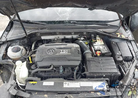 2018 Volkswagen Golf R 2.0T W/Dcc Navigation из США, поврежденный, VIN WVWWF7AU7JW188498